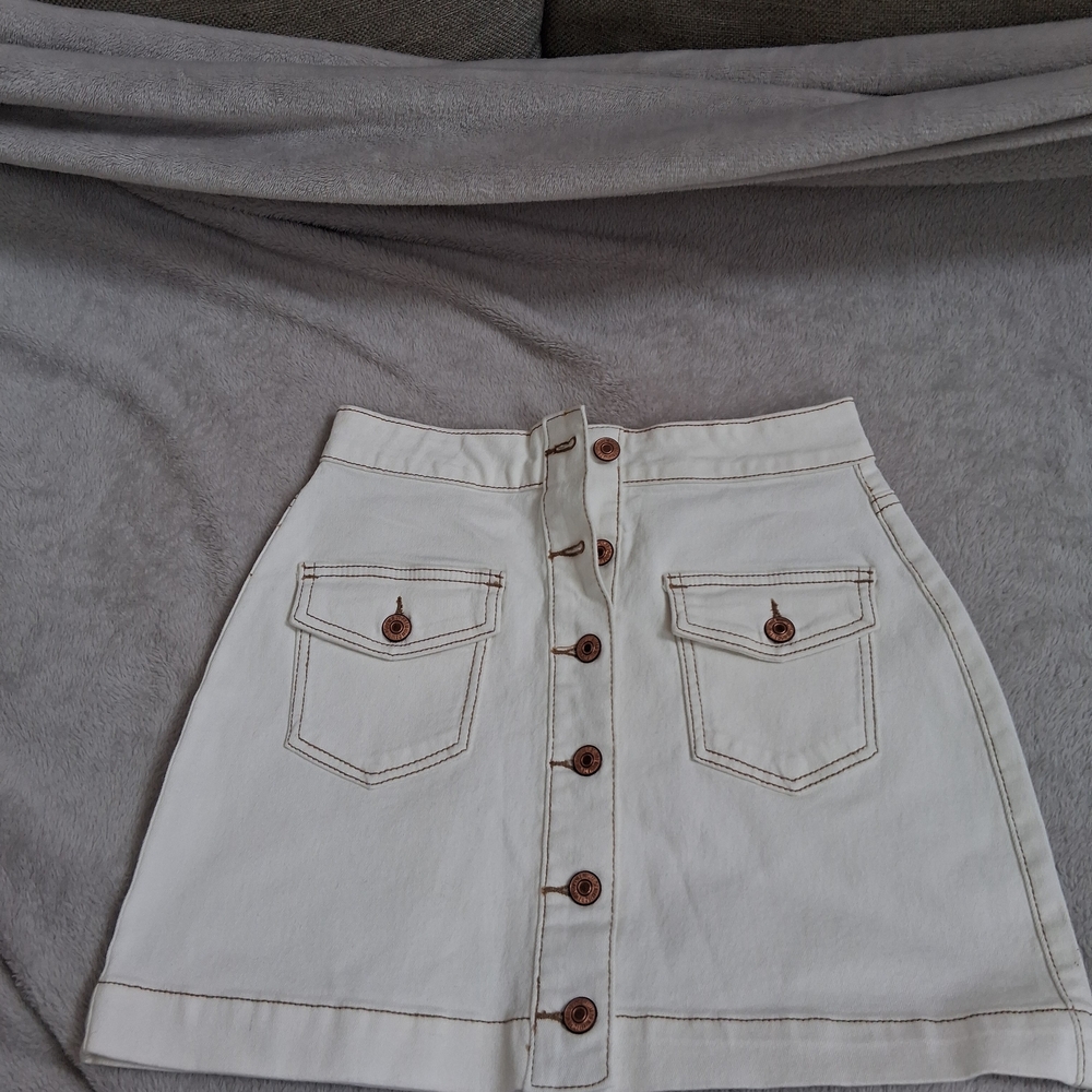 Forever 21 White Skirt with Brown Stitching